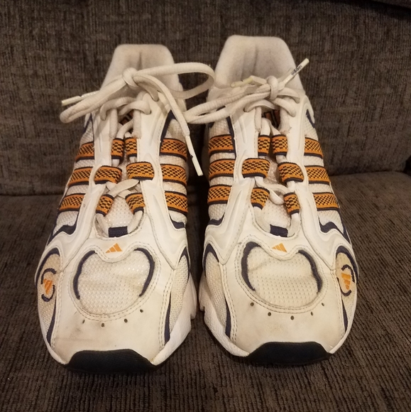 PRICE⬇️ADIDAS VINDICATORS 7.5 - Picture 13 of 14